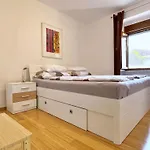 Lejlighed Gorisek Mit Meerblick By Interhome