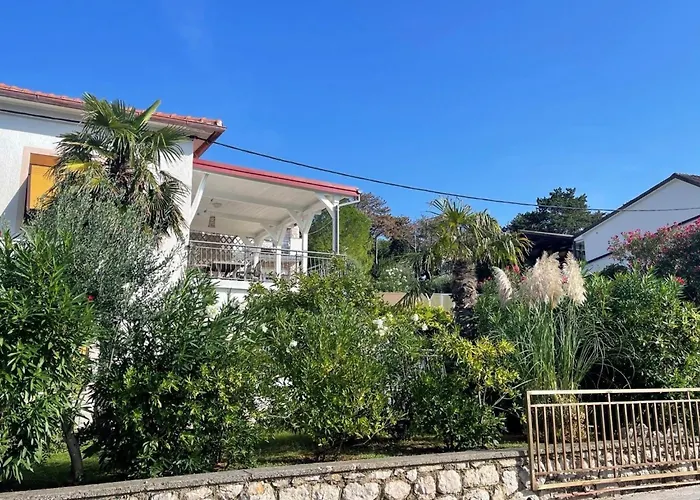Apartman Gorisek Mit Meerblick By Interhome